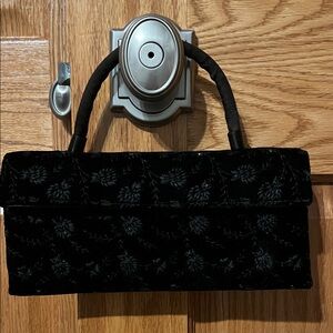 Elegant Black Floral Velvet Handbag